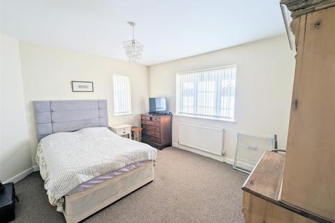 3 bedroom detached bungalow for sale, Queen Street, Balderton, Newark