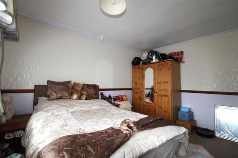 63 Barton Hill Drive, Minster On Sea, Sheerness, ME12 3NF