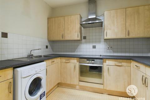 2 bedroom apartment to rent, Lilford Road, Blackburn