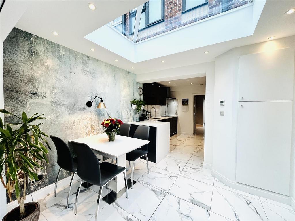 Breakfast Kitchen