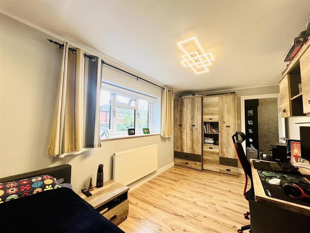 Bedroom 2 Aspect 2