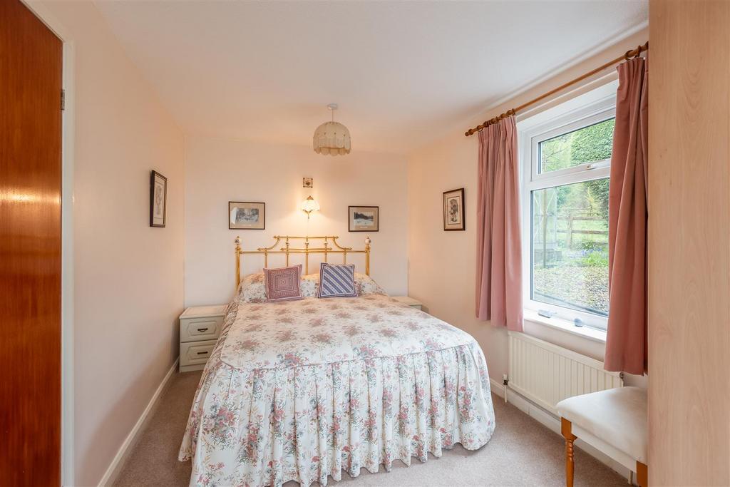 Throstle House Bedroom 1-1.jpg