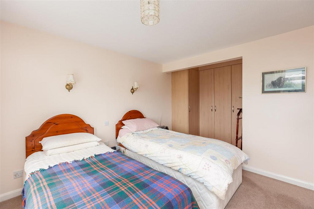 Throstle House Bedroom 2-2.jpg