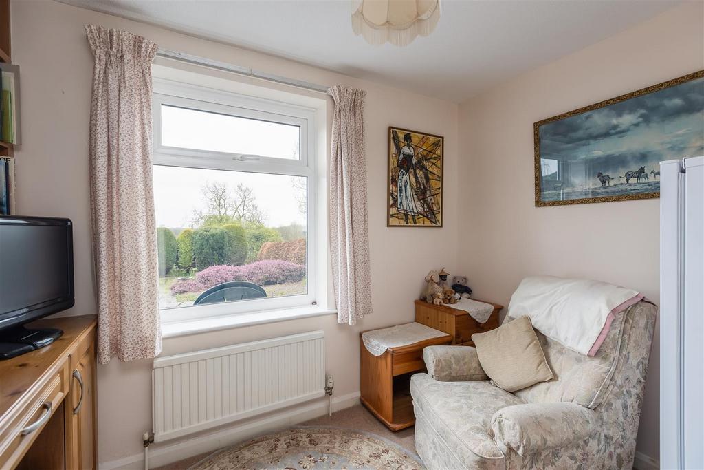 Throstle House Bedroom 3.jpg