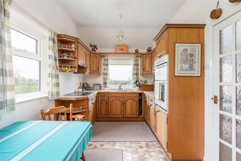 Throstle House Kitchen-1.jpg