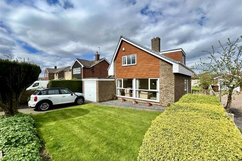 5 bedroom detached house for sale, Cotswold Drive, Garforth, Leeds