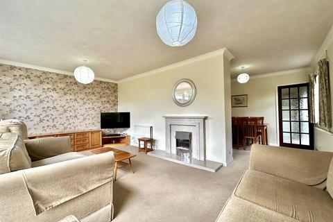 5 bedroom detached house for sale, Cotswold Drive, Garforth, Leeds