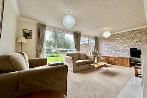 5 bedroom detached house for sale, Cotswold Drive, Garforth, Leeds