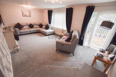 4 bedroom detached house for sale, Ambleside Close, Halfway, Sheffield, S20