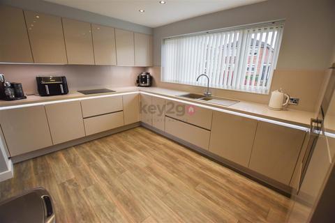 12 Ambleside Close, Halfway, Sheffield, S20 4GA