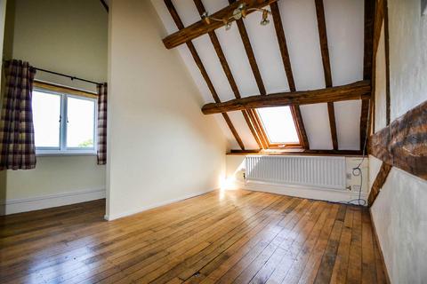4 bedroom semi-detached house to rent, Westbury, Shrewsbury