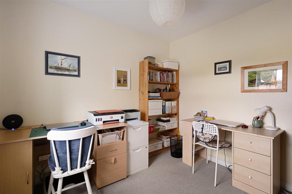 Bedroom 3/Office