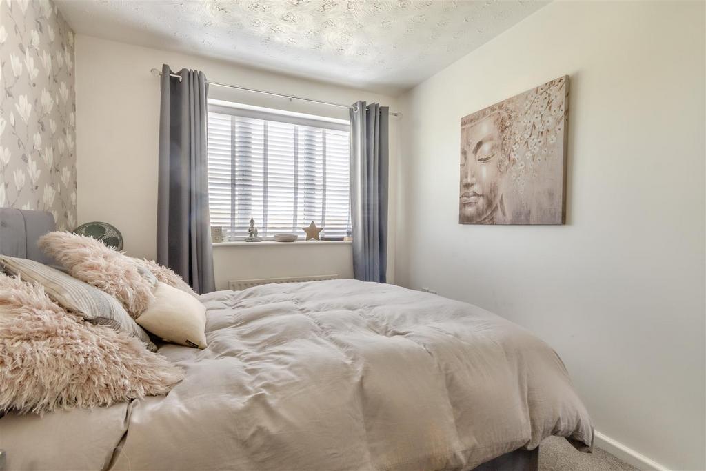 8591696-interior02.jpg
