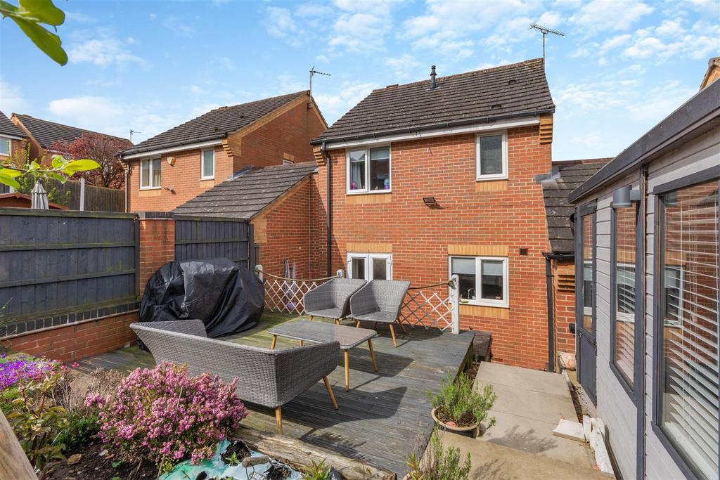 8591696-exterior06.jpg
