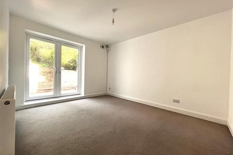 1 bedroom ground floor flat for sale, Amherst Road, Bexhill-On-Sea TN40