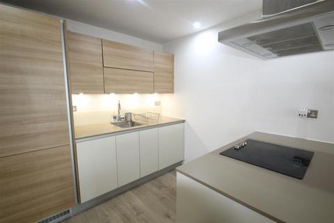 1 bedroom flat to rent, Unex Tower, Station Street, London E15