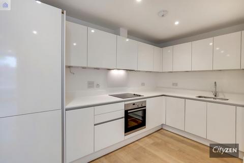 2 bedroom flat to rent, Clyde Square, London E14