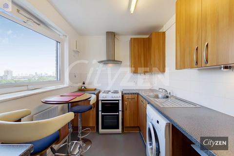 1 bedroom flat to rent, Waterview House, Carr Street, London E14