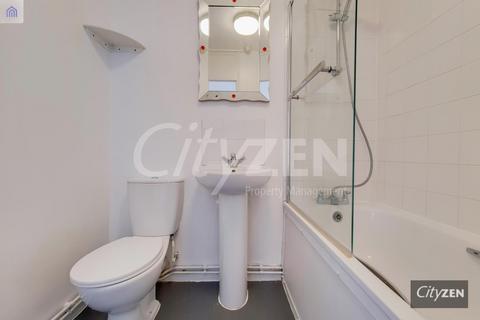 1 bedroom flat to rent, Waterview House, Carr Street, London E14