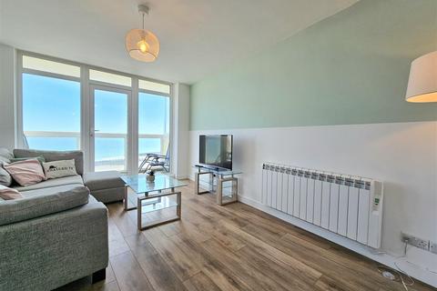 2 bedroom flat for sale, Royal Parade, Eastbourne BN22