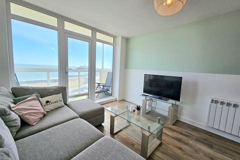 2 bedroom flat for sale, Royal Parade, Eastbourne BN22