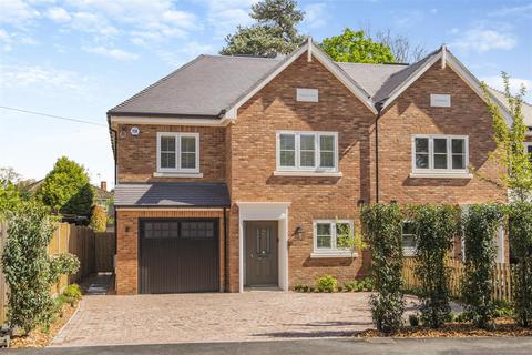 4 bedroom house for sale, 15 Northcroft Road, Englefield Green TW20