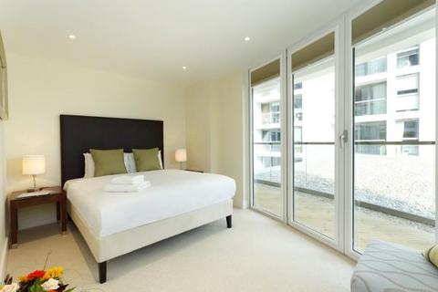 1 bedroom apartment to rent, Trinity Tower, Canary Wharf E14