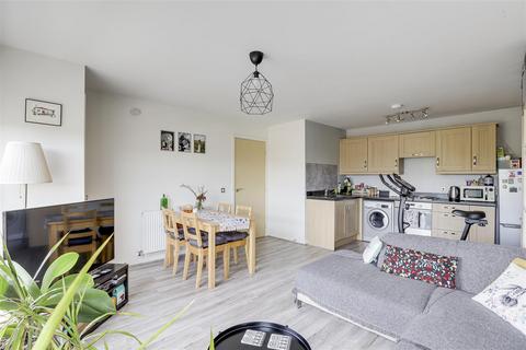 2 bedroom flat for sale, Binding House, Binding Close, Carrington NG5