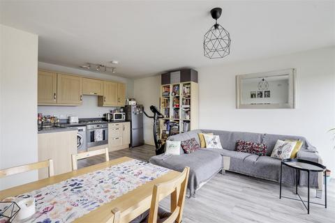 2 bedroom flat for sale, Binding House, Binding Close, Carrington NG5