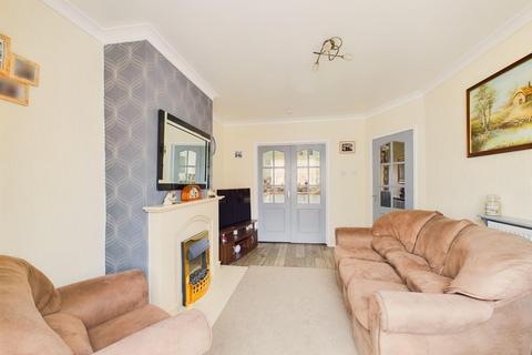 111 Irvine Road, Bloxwich, Walsall, WS3 2DY