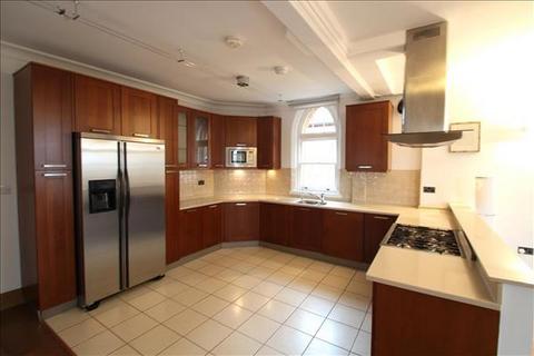 2 bedroom apartment to rent, Abbotsview Court, The Ridgeway, Mill Hill, NW7