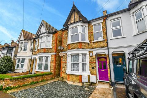 2 bedroom flat to rent, Grange Road, Leigh-On-Sea SS9