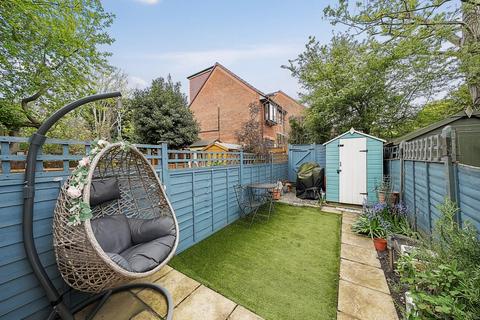 3 bedroom maisonette for sale, Clarendon Road, Colliers Wood SW19