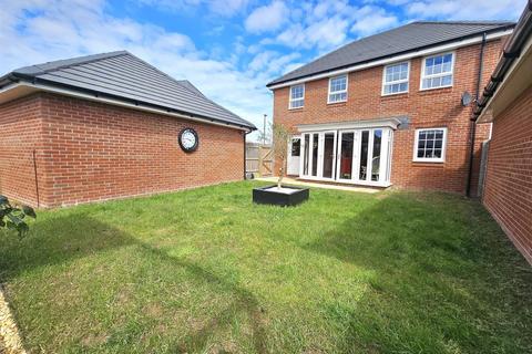 4 bedroom detached house for sale, Newent