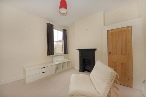 2 bedroom flat to rent, Coldershaw Road, W13