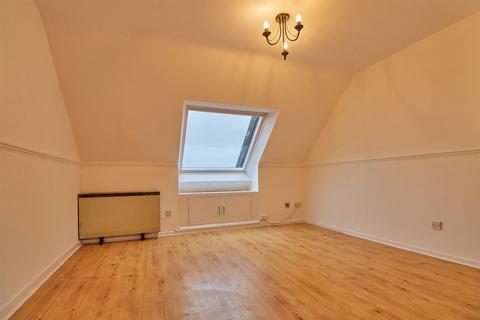 1 bedroom apartment to rent, Clifton Court, Hinckley,