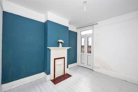 1 bedroom ground floor flat for sale, Queens Park Rise, Queens Park, Brighton