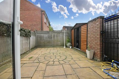 2 bedroom end of terrace house for sale, Kingsmead, Cheshunt