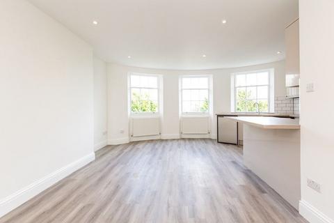 1 bedroom flat to rent, Montpelier Road, Brighton, BN1 3BB.