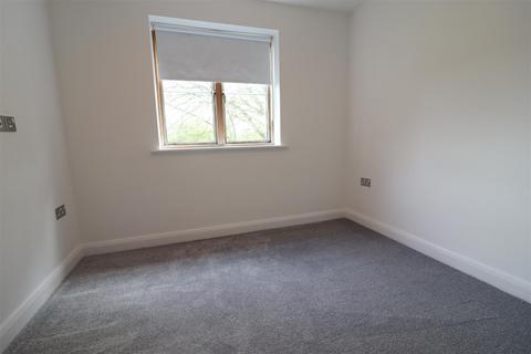 2 bedroom flat for sale, Cabot Court, Braggs Lane, BS2