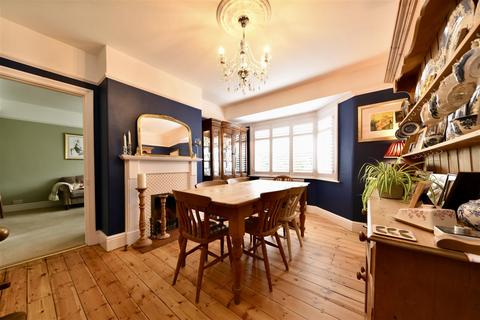 49 Basils Road, Stevenage, SG1 3PY