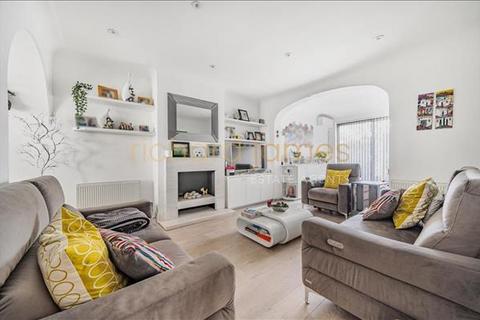 9 Westfield Road, London, NW7 3BJ