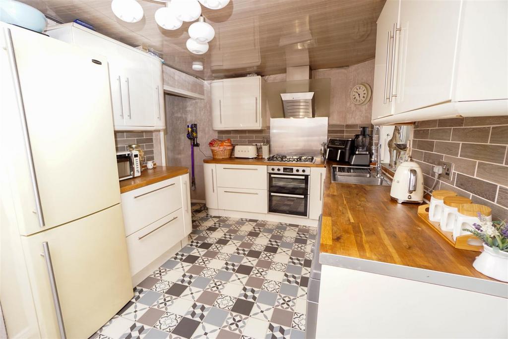 KITCHEN 1 (1 of 1).jpg