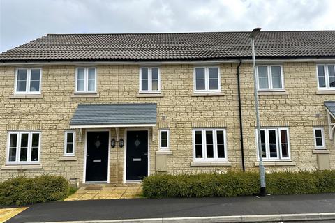 3 bedroom terraced house for sale, Greenfields Close, Chippenham
