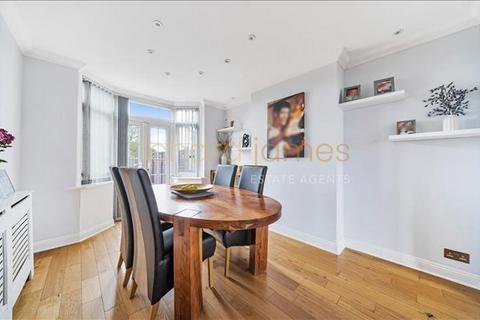 3 bedroom semi-detached house for sale, Ellesmere Avenue, Mill Hill, London, NW7