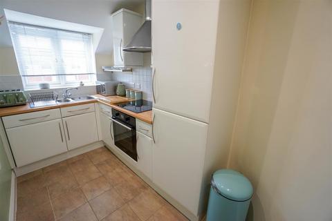 2 bedroom apartment for sale, Cravenwood Rise, Bolton BL5