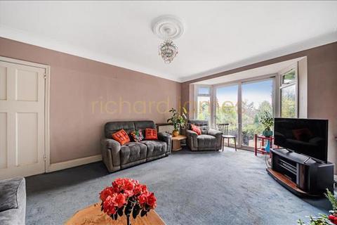 4 bedroom detached house for sale, Glenmere Avenue, Mill Hill, London, NW7