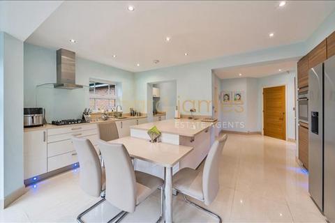 5 bedroom detached house for sale, Flower Lane, Mill Hill, London, NW7