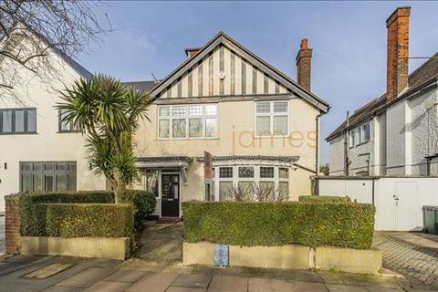 5 Sylvan Avenue, London, NW7 2JH