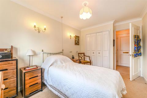 1 bedroom retirement property for sale, Henty Gardens, Chichester